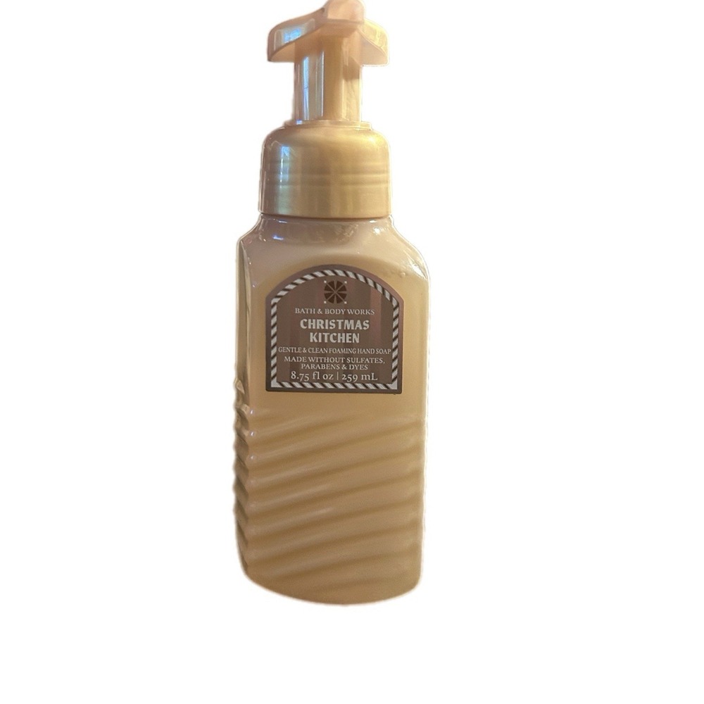 Bath & Body‎ Works CHRISTMAS KITCHEN Gentle Foaming Hand Soap 8.75 oz